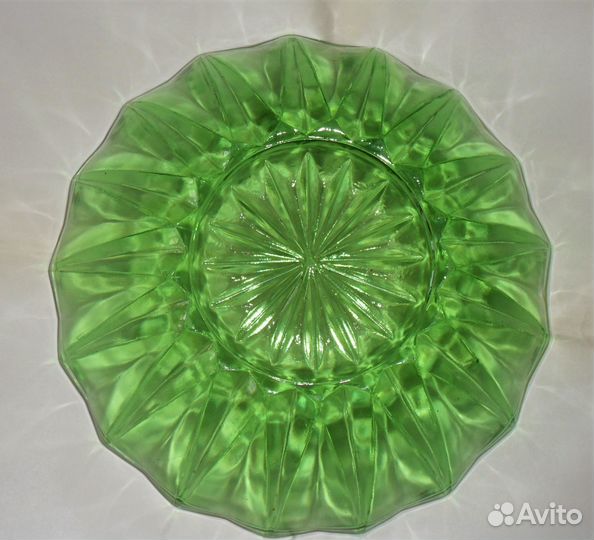 Салатница фруктовница Изумрудное стекло СССР