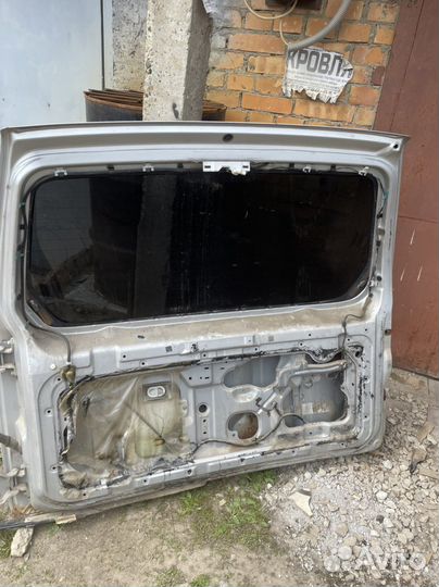 Дверь багажника монтеро 3