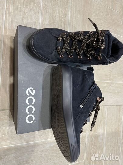 Ботинки для девочки 34