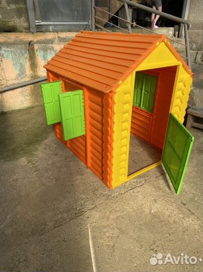 Детский домик пластиковый