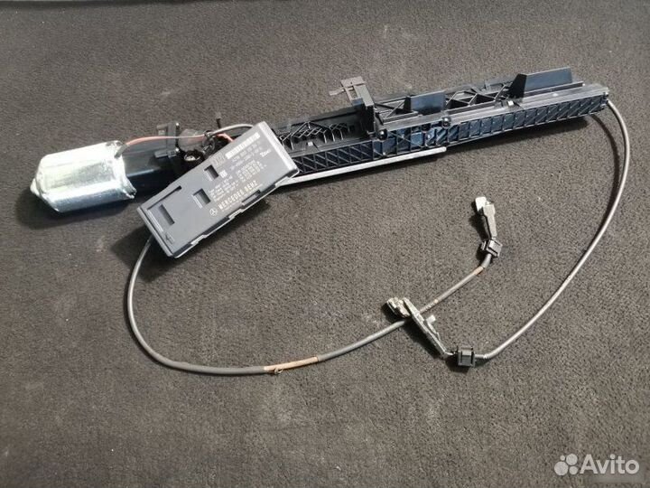 Привод крышки багажника Mercedes E W212