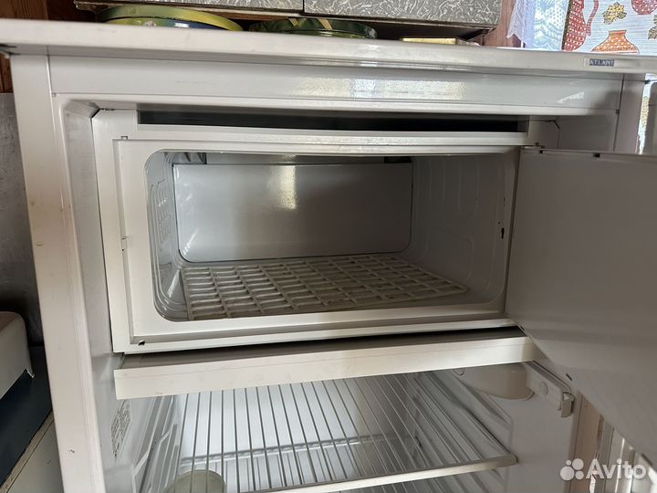 Холодильник Атлант б/у