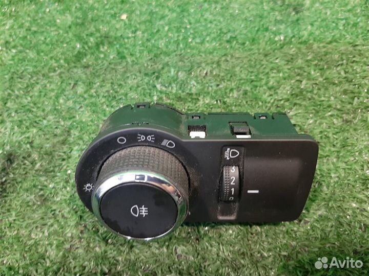 Переключатель света Chevrolet Aveo T300 2012