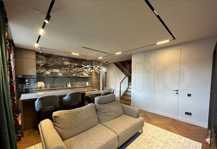 4-к. квартира, 95 м², 5/6 эт.