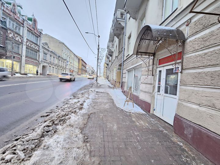 Торговая площадь, 65 м²