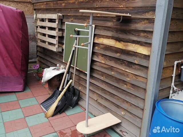 Вешалка в прихожую