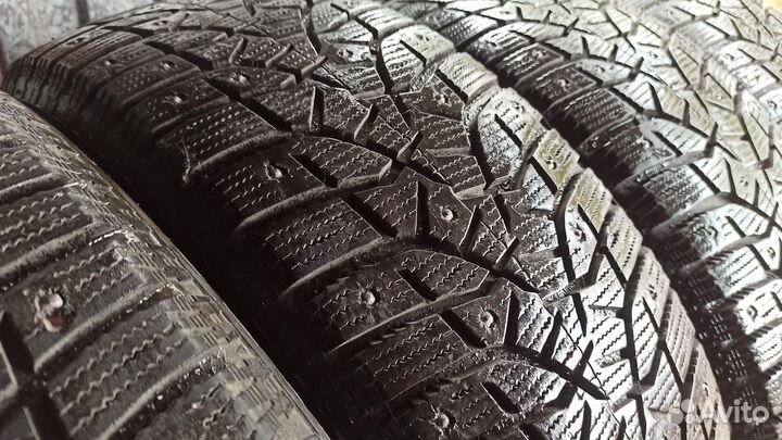 Bridgestone Blizzak Spike-02 225/55 R19