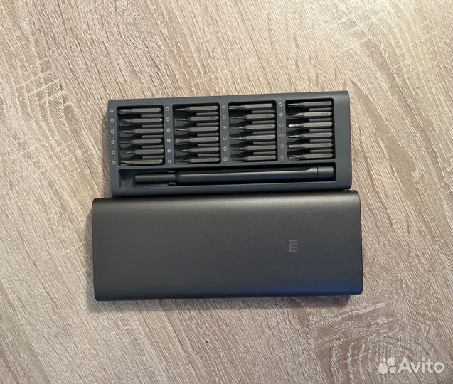 Отвертка с набором насадок Xiaomi