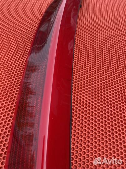 Фонарь стоп сигнала Dodge Intrepid 2