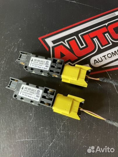 Датчик удара Volkswagen Touareg 4B0959643E