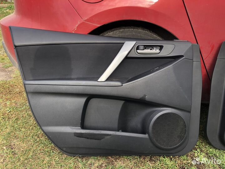 Обшивки двери Mazda 3 BL