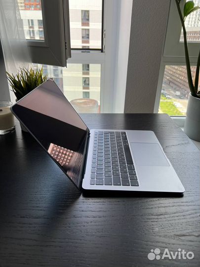 MacBook Air 13 2018 retina
