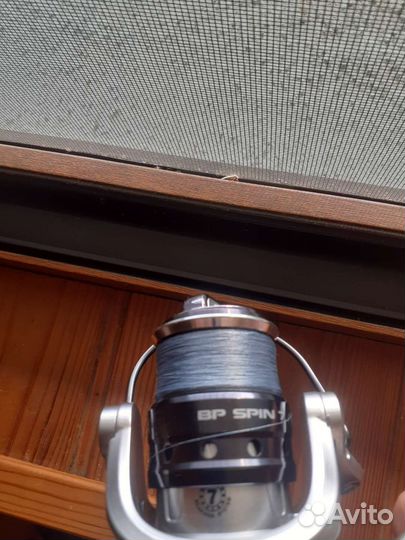 Катушка рыболовная новая