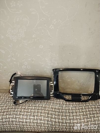 Мультимедийная система для LADA х-рей