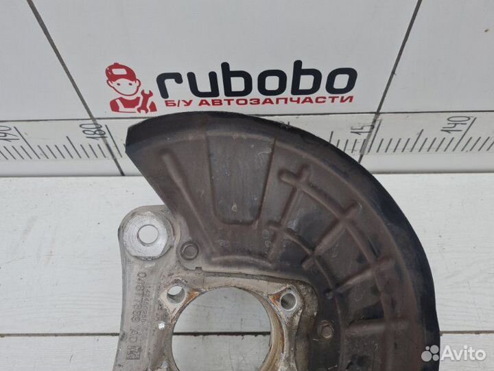 Кулак передний левый Jeep Cherokee V KL ED6 2015