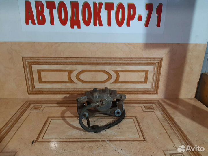 Передний левый суппорт Hyundai Elantra XD