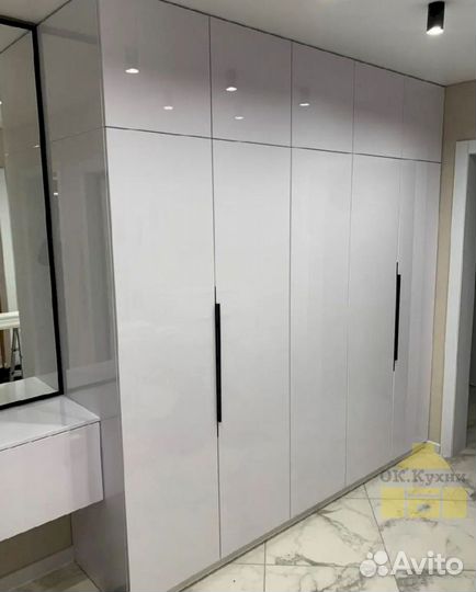 Шкаф в прихожую