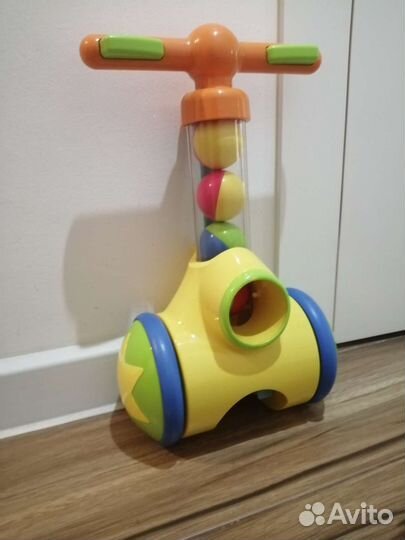 Каталка-катапульта Tomy