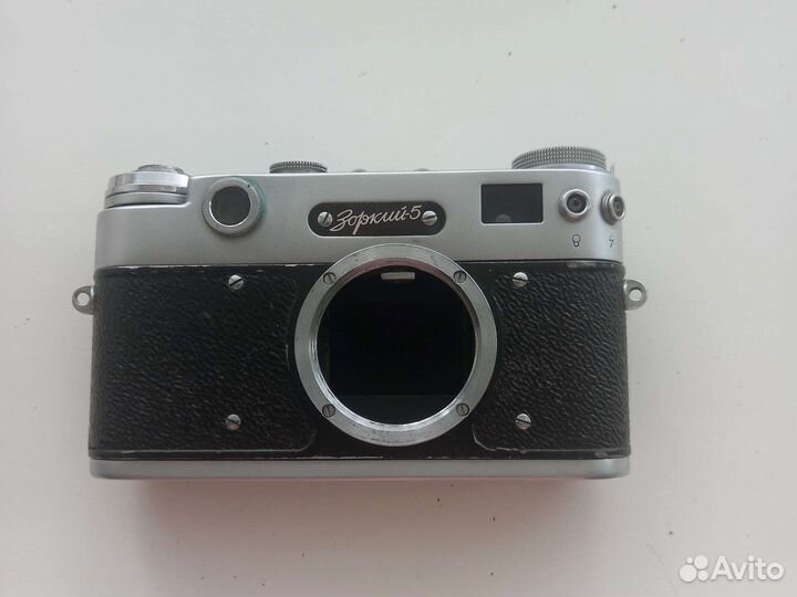 Плёночный фотоаппарат Зоркий 5
