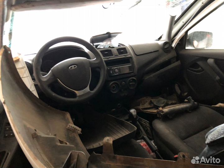 Лада Калина 2 Хэтчбэк в разборе