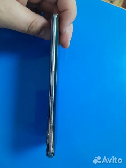Samsung Galaxy S8, 4/64 ГБ