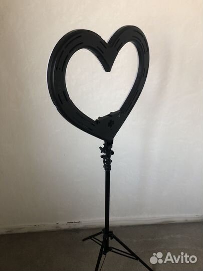 Кольцевая лампа 49 см сердце