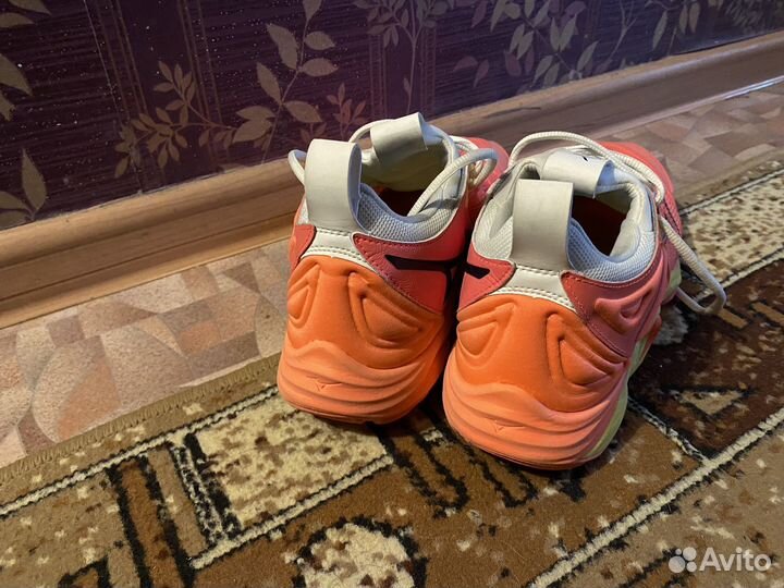 Mizuno wave momentum 3