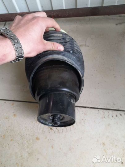 Пневмобалон задней подвески prado 120 / gx 470