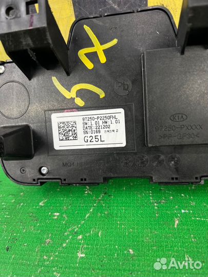 Блок управления климат-контролем Kia Sorento 4