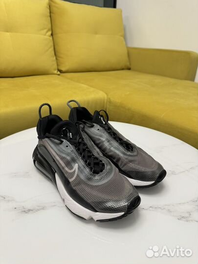 Кроссовки nike