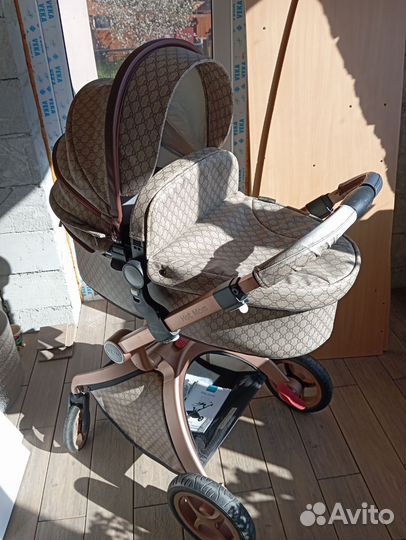Прогулочная коляска зимняя