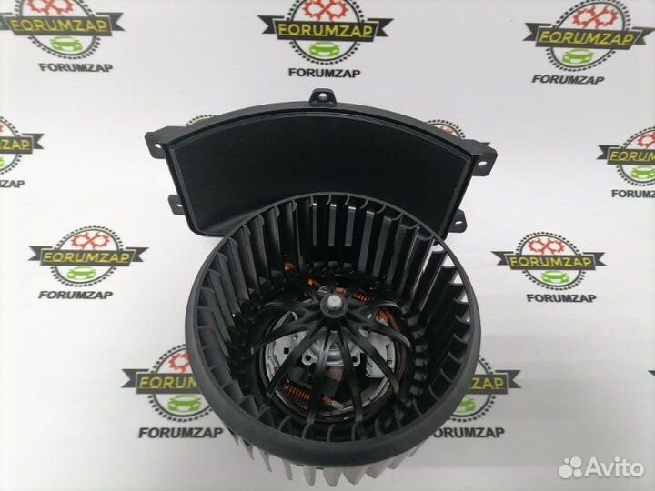 Мотор печки Volkswagen Transporter T5 1.9-3.5