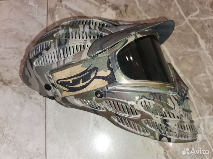 Шлем для пейнтбола