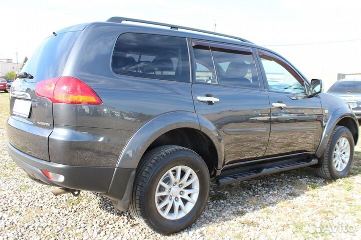 Mitsubishi Pajero Sport 2.5 AT, 2011, 175 000 км