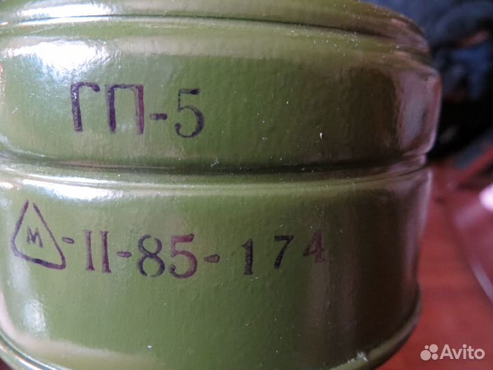 Противогазы (2 вида)