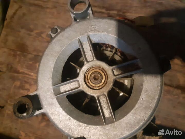 Двигататель стиральной машины