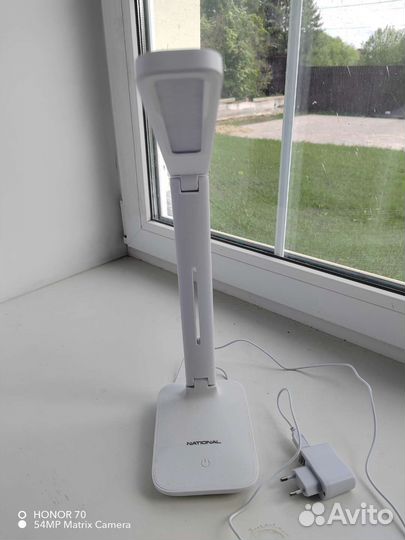 Светодиодный настольный светильник