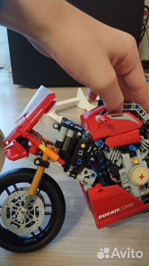 Lego technic 42107