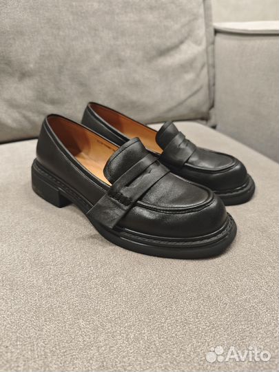 Лоферы женские 38 размер