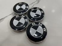 Колпачки на диски 4 шт BMW 68 мм черные с белым