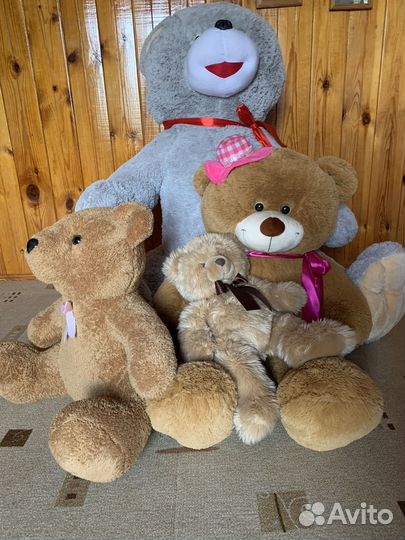 Плюшевый медведь