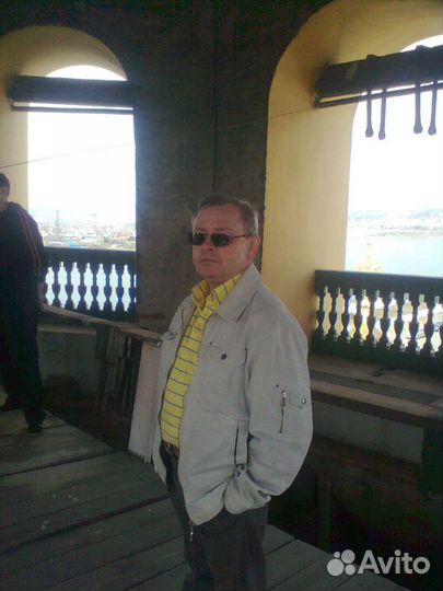 Контролёр охранник, сторож, вахтёр
