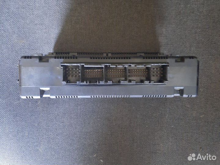 Блок управления климат-контролем Audi A8 D2