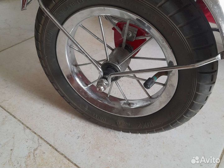 Трехколесный велосипед