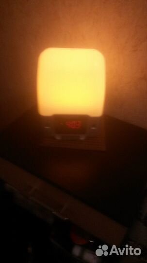 Приемник-часы-светильник