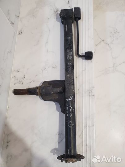 Домкрат мерседес 220