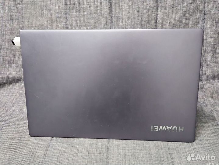 HuaweiMateBook B3-520/15.6'