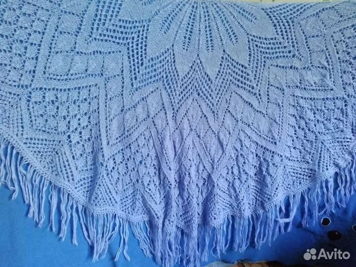 Шаль, косынка вязанная спицами, ручной работы