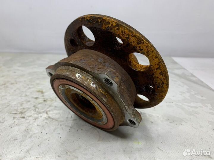 Ступица задняя Mercedes-Benz C W204 3.5 2012