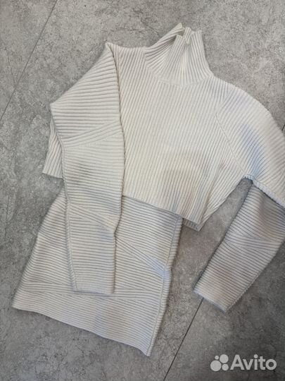 Костюм свитер юбка